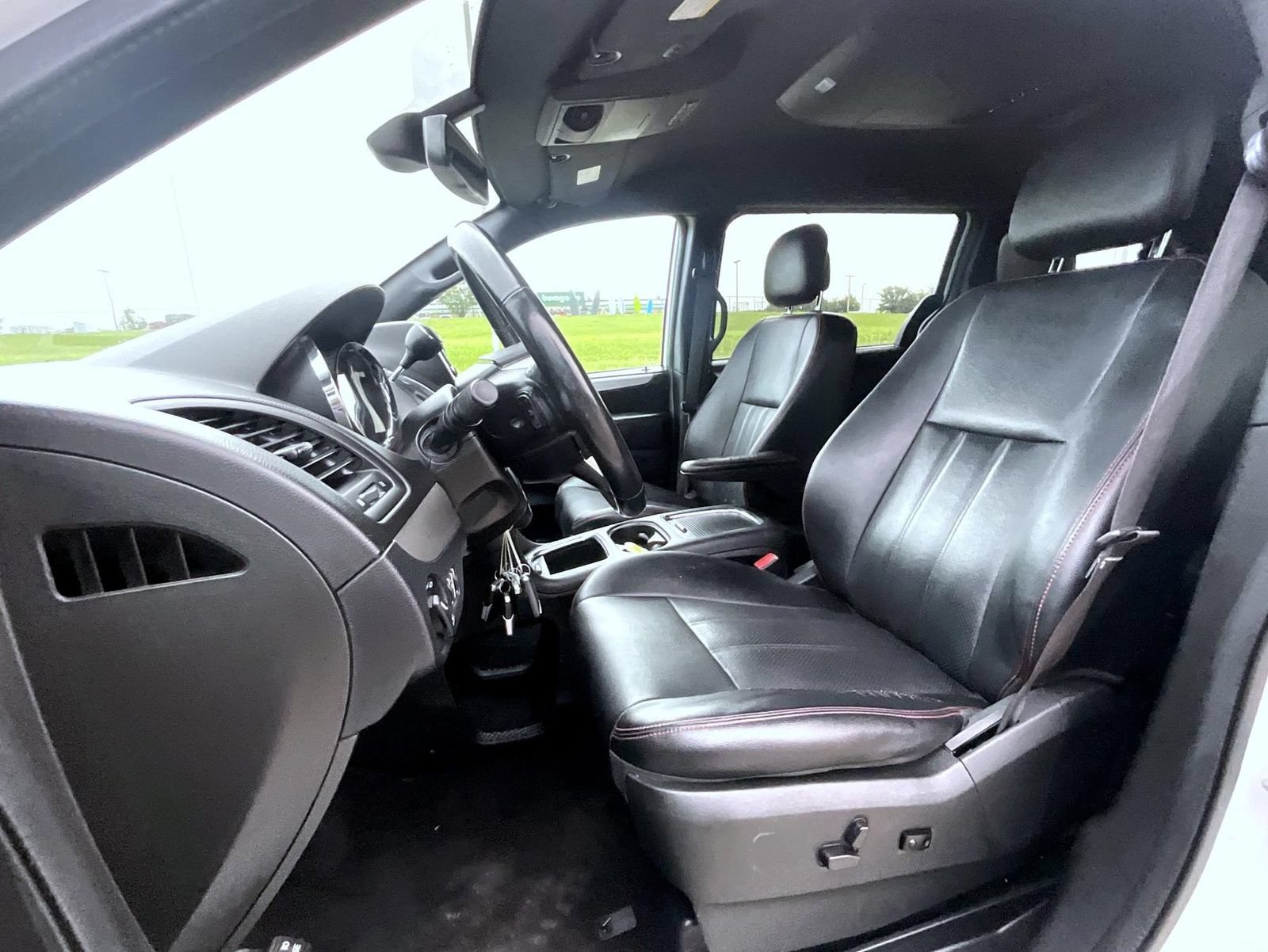 Used 2018 Dodge Grand Caravan GT FWD image 10