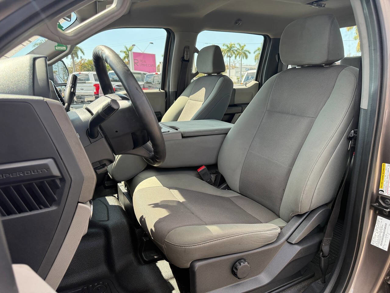 Used 2022 Ford F350 XL w/ Power Equipment Group image 17