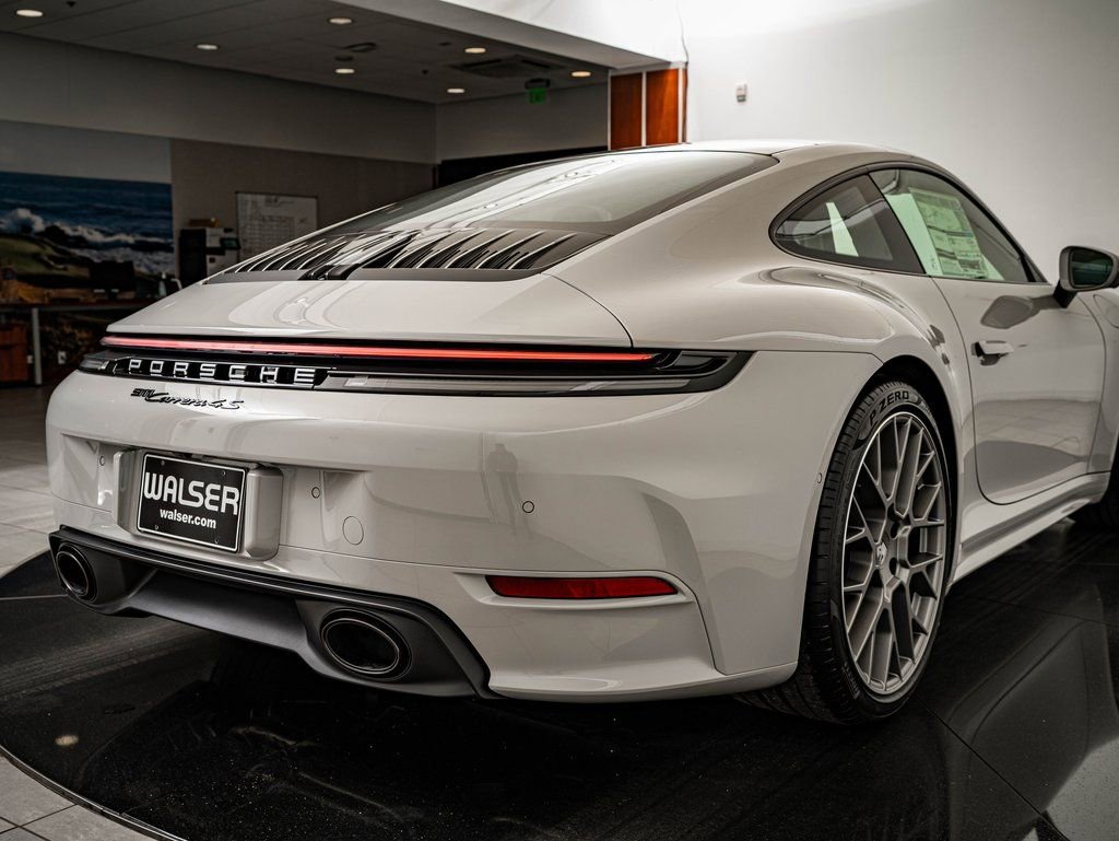 New 2026 Porsche 911 Carrera 4S image 21