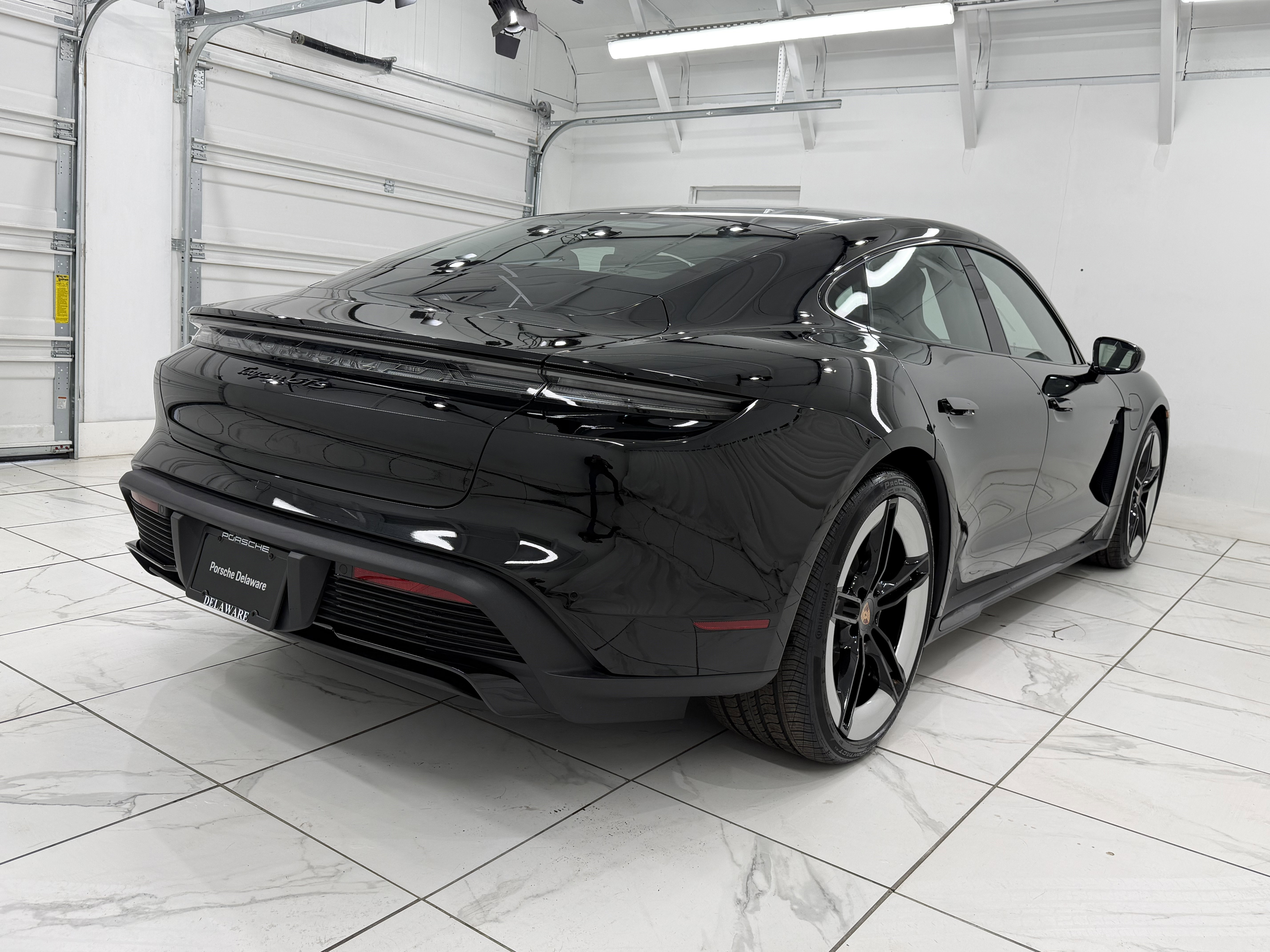 New 2026 Porsche Taycan GTS image 12