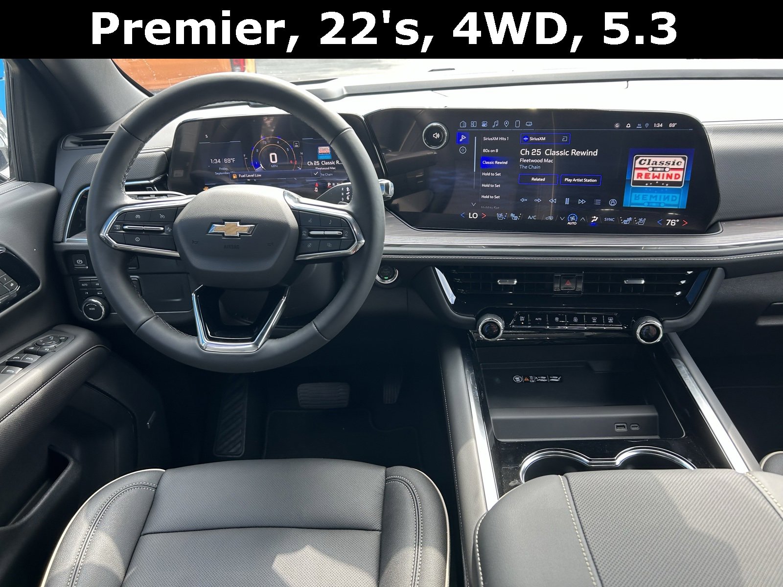 New 2025 Chevrolet Suburban Premier image 24