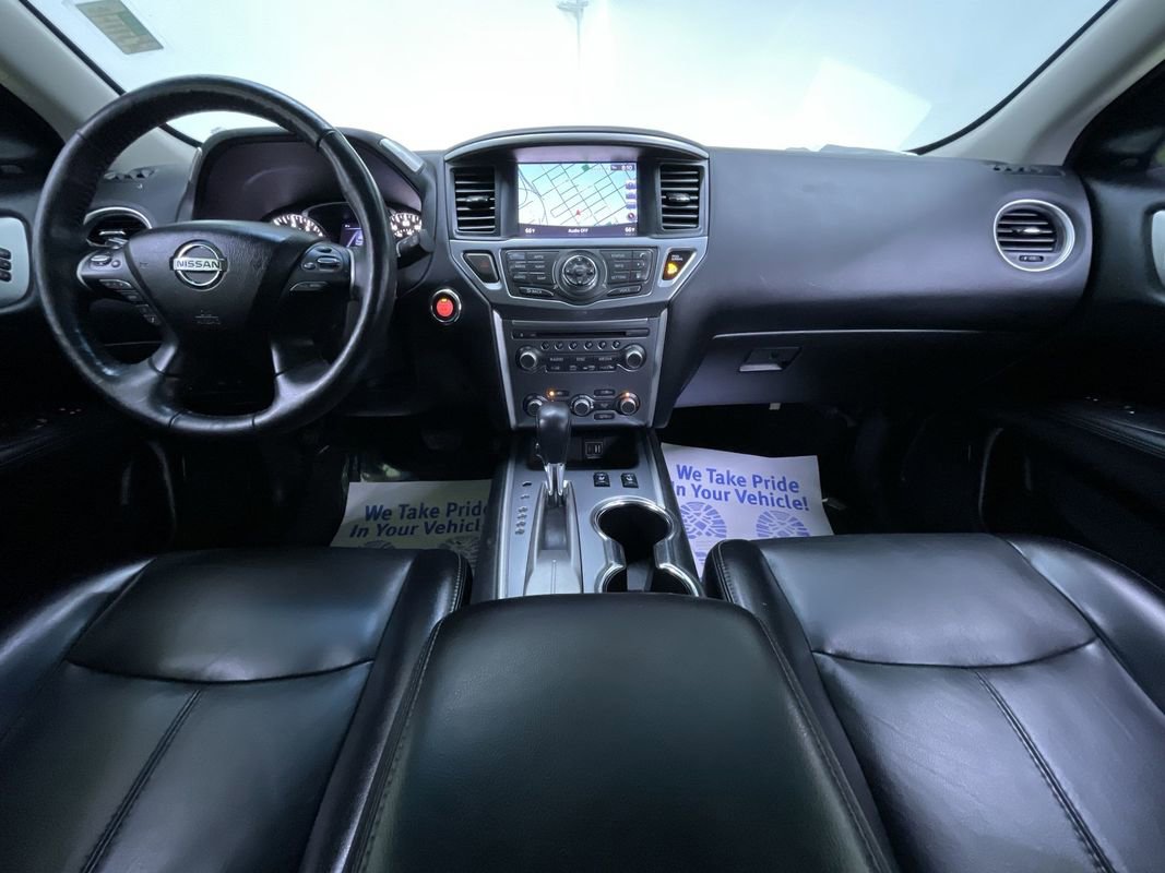 Used 2020 Nissan Pathfinder SL FWD image 18
