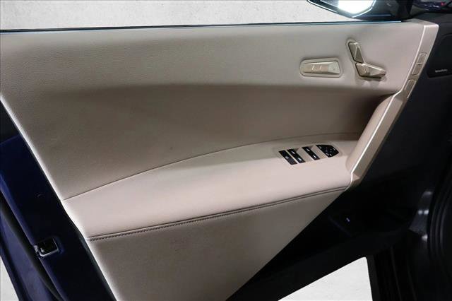 Used 2024 BMW iX xDrive50 w/ Premium Package image 10