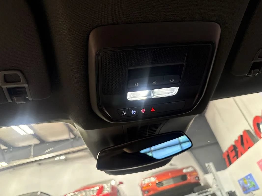 Used 2024 Chevrolet Blazer EV LT AWD/4WD image 94