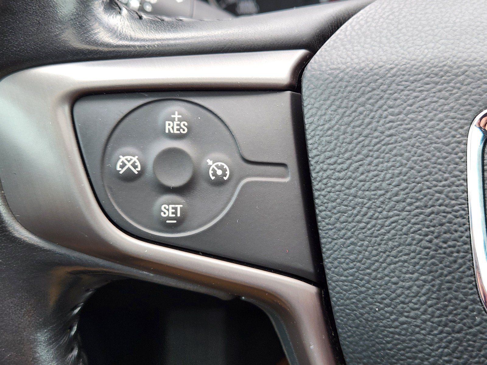 Used 2020 GMC Acadia AT4 AWD/4WD image 24