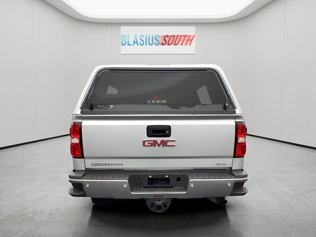 Used 2018 GMC Sierra 2500 SLE w/ SLE Preferred Package image 4