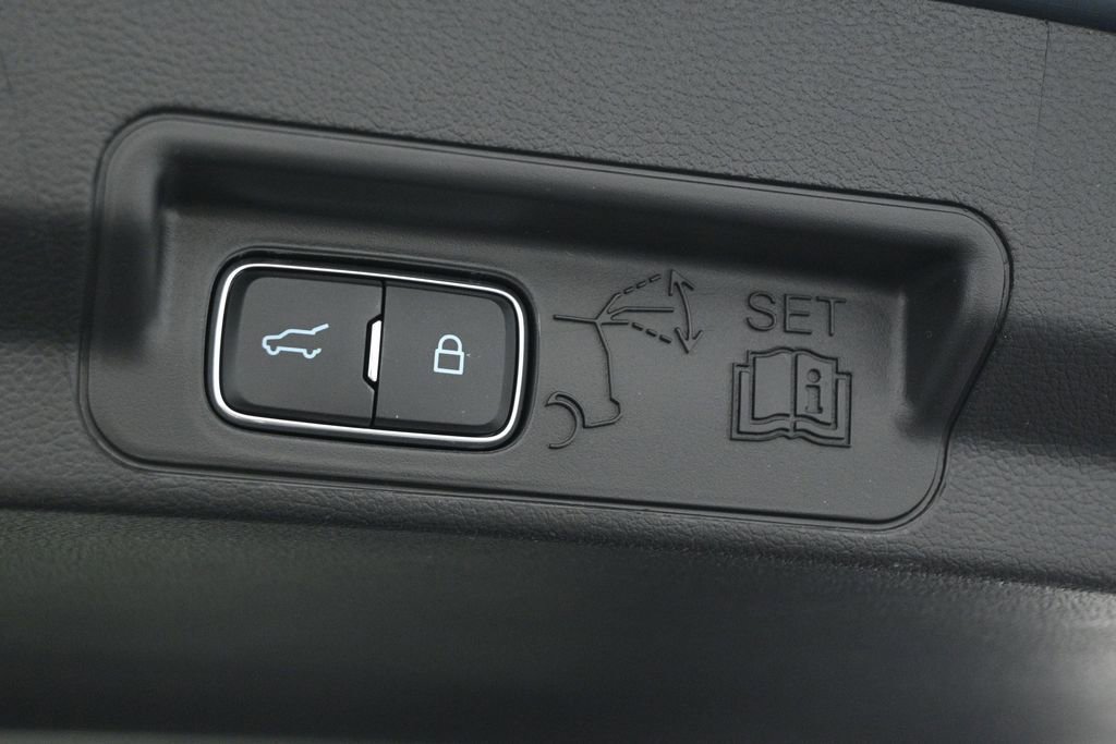 New 2026 Ford Explorer ST-Line w/ ST-Line Street Pack RWD image 24
