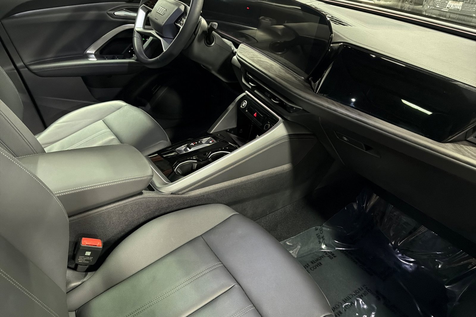 Used 2025 Audi Q5 Premium w/ Convenience Package AWD/4WD image 15