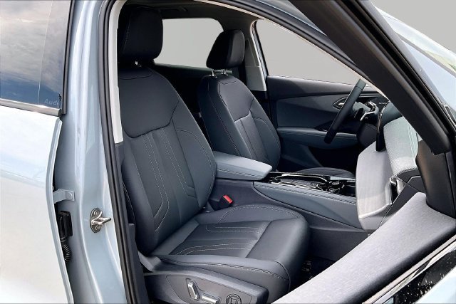 New 2026 Audi Q3 quattro 2.0T AWD/4WD image 7