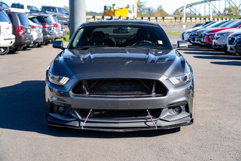 Used 2017 Ford Mustang GT Premium w/ GT Performance Package image 3