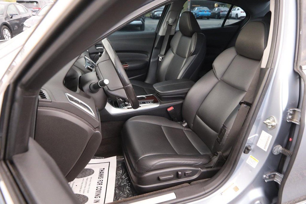 Used 2015 Acura TLX image 9