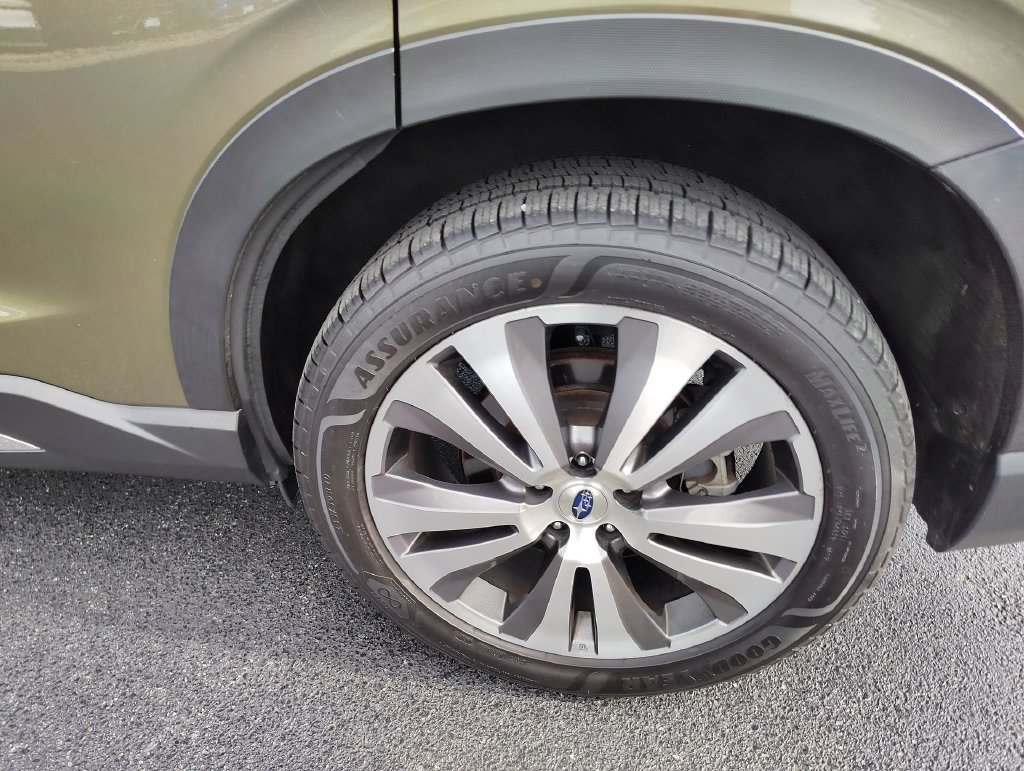 Used 2022 Subaru Ascent Limited w/ Technology Package AWD/4WD image 8