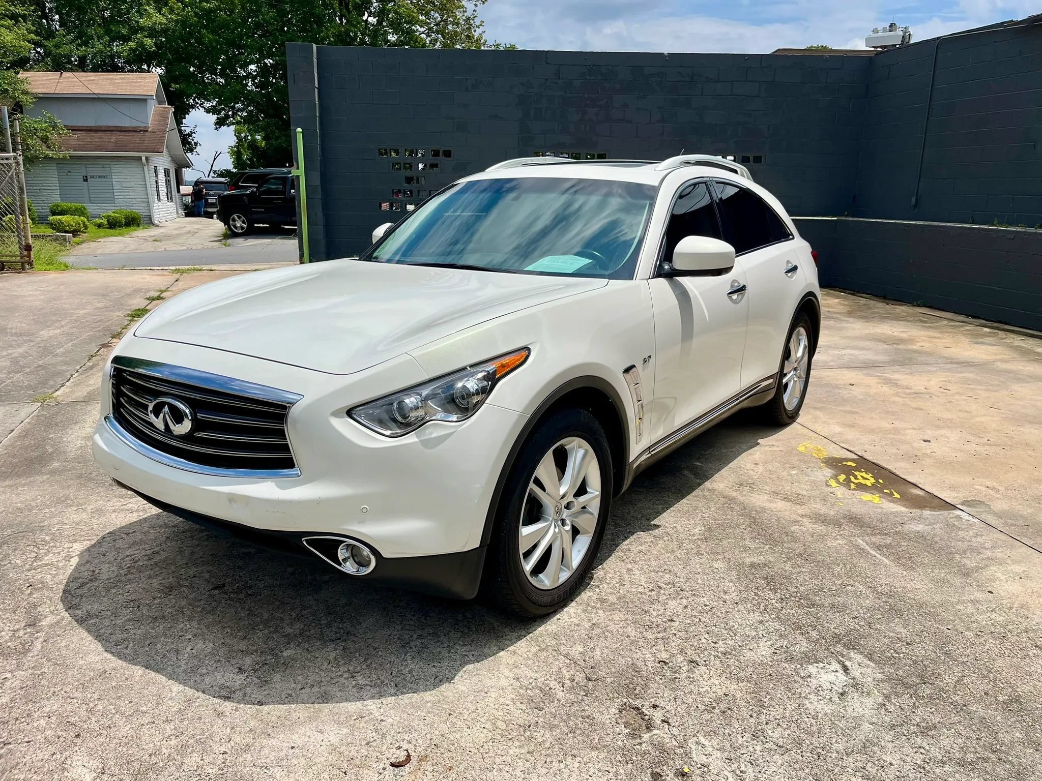 Used 2014 INFINITI QX70 2WD w/ Premium Package