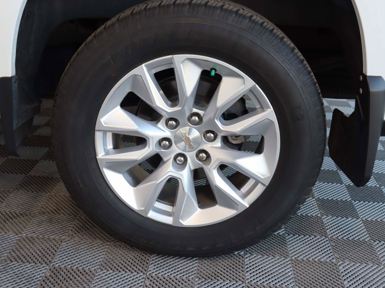 Used 2022 Chevrolet Silverado 1500 Custom image 15