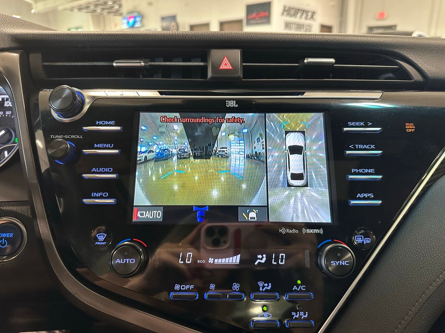 Used 2018 Toyota Camry XLE w/ Audio Package FWD image 27