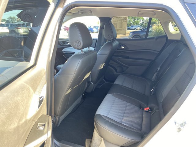Used 2025 Chevrolet Trax LT w/ LT Convenience Package FWD image 46