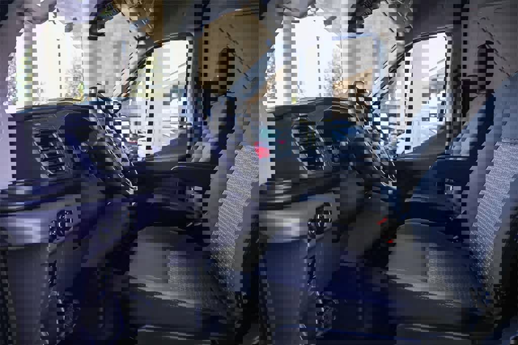 New 2026 Ford Transit 250 148 Medium Roof image 17