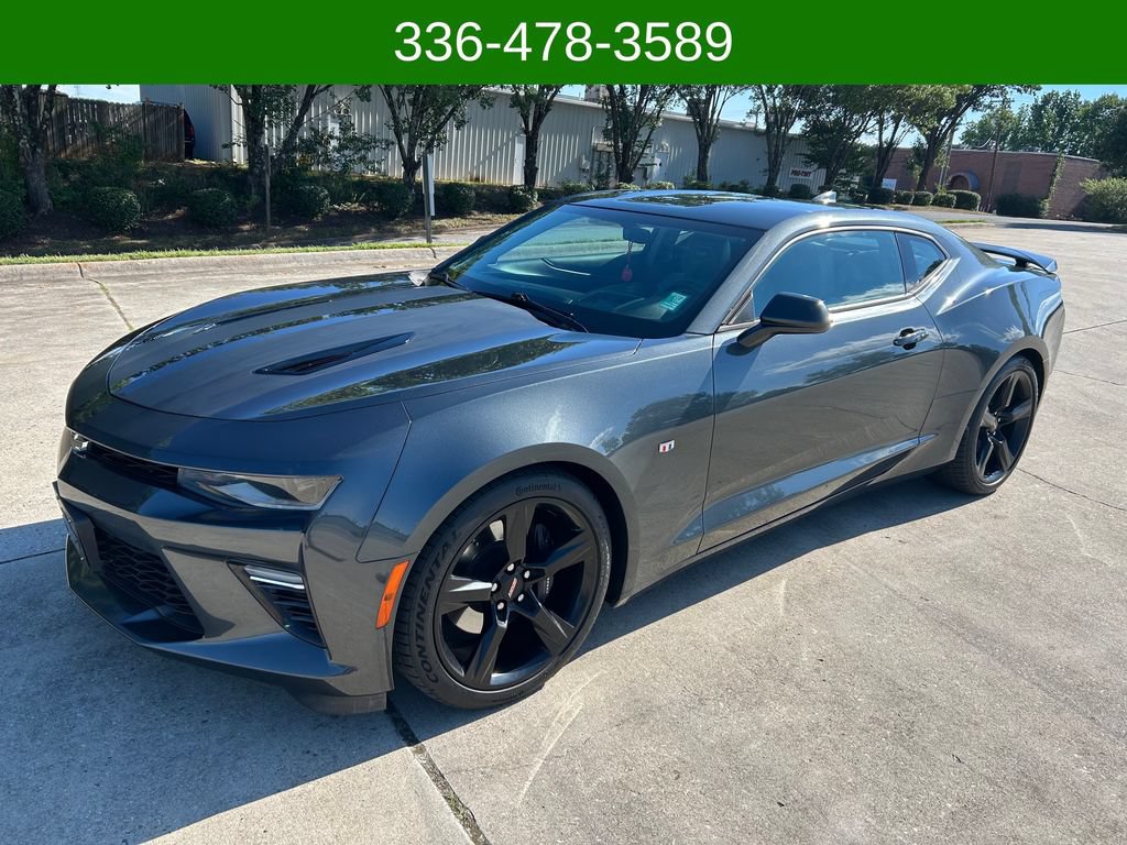 Used 2018 Chevrolet Camaro SS RWD image 1