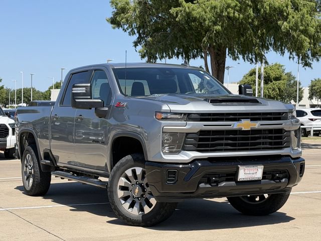Used 2024 Chevrolet Silverado 2500 Custom w/ Custom Value Package AWD/4WD image 2