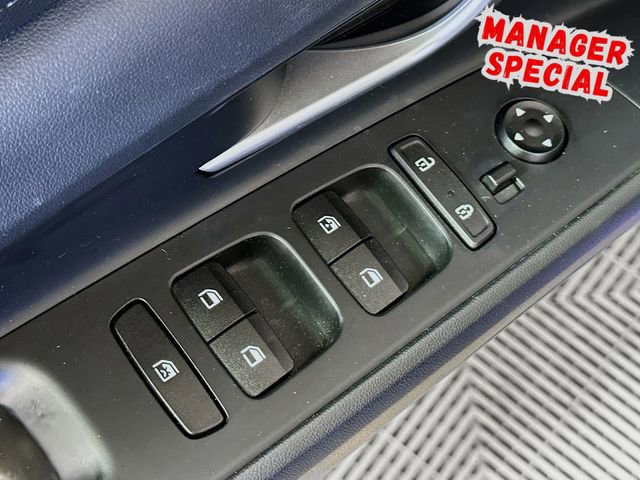 Used 2022 Hyundai Elantra SEL FWD image 18