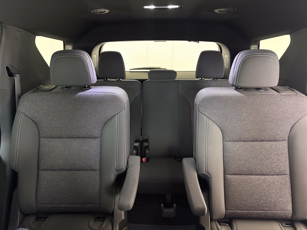 New 2027 Chevrolet Traverse LT FWD image 28