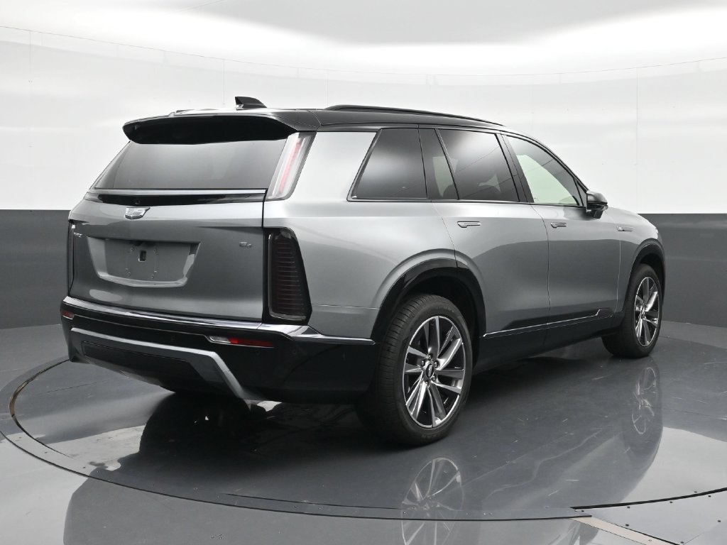 Certified 2027 Cadillac Vistiq Sport AWD/4WD image 5