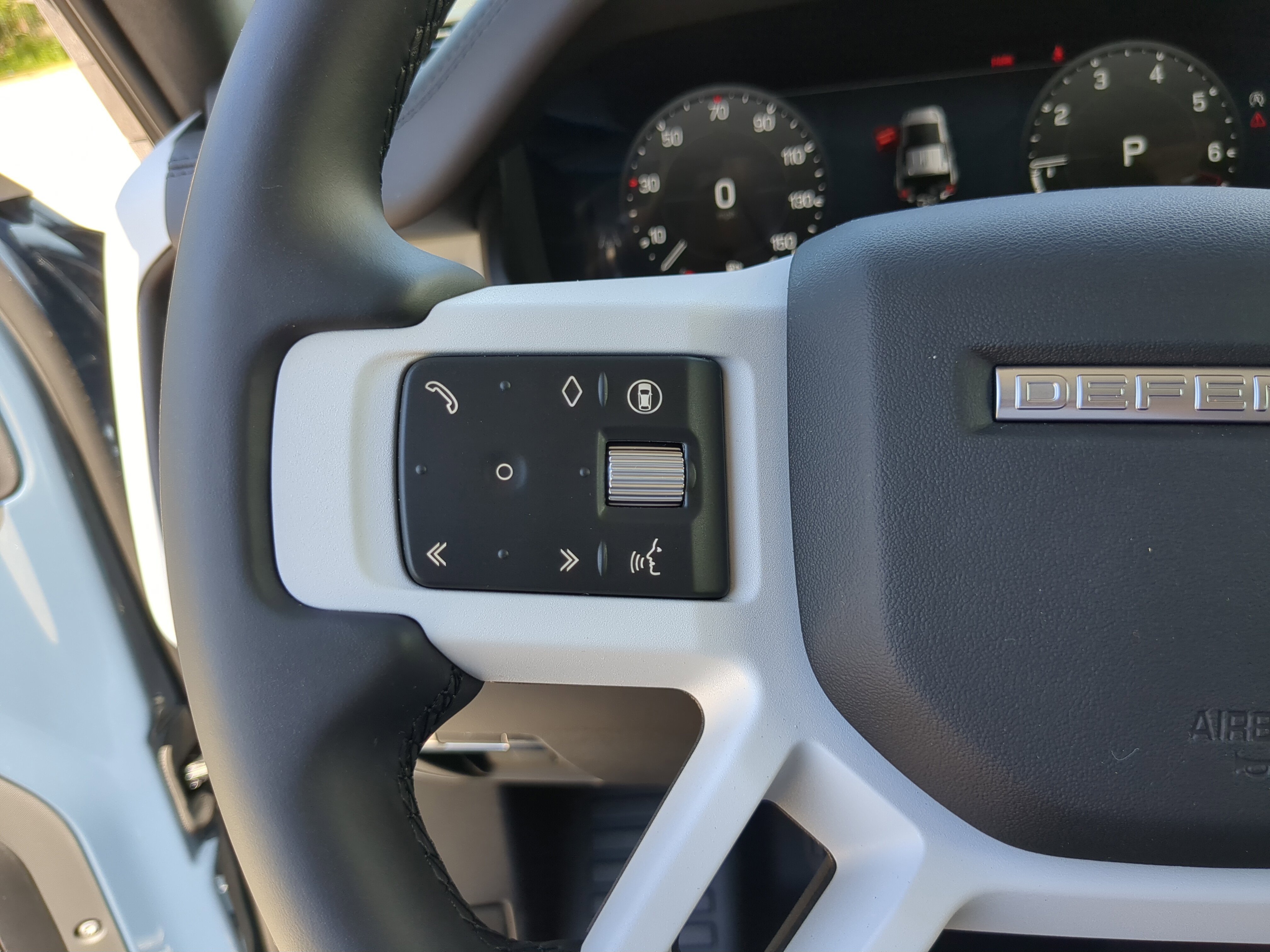New 2026 Land Rover Defender 110 S image 27