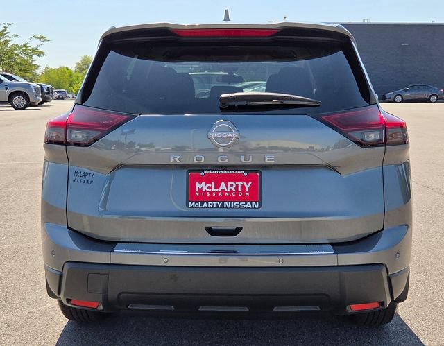 Used 2026 Nissan Rogue SV FWD image 7