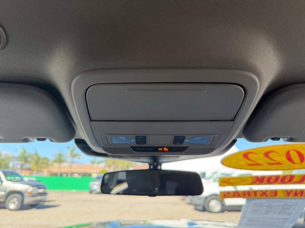 Used 2022 Ford Explorer XLT image 37