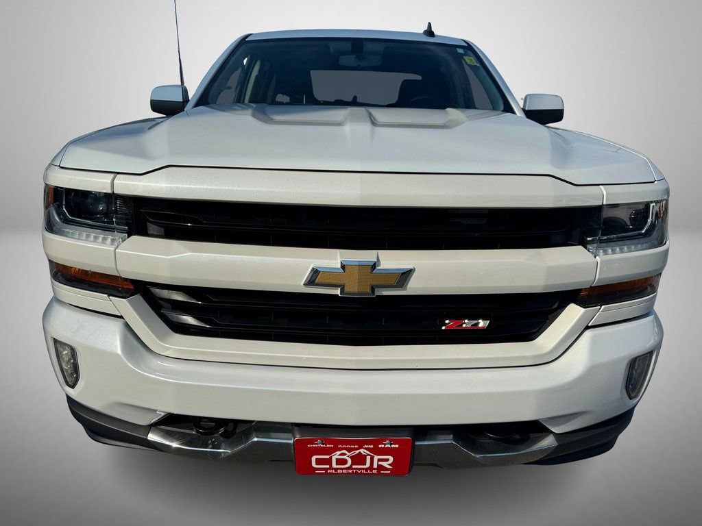 Used 2018 Chevrolet Silverado 1500 LT w/ All Star Edition image 9