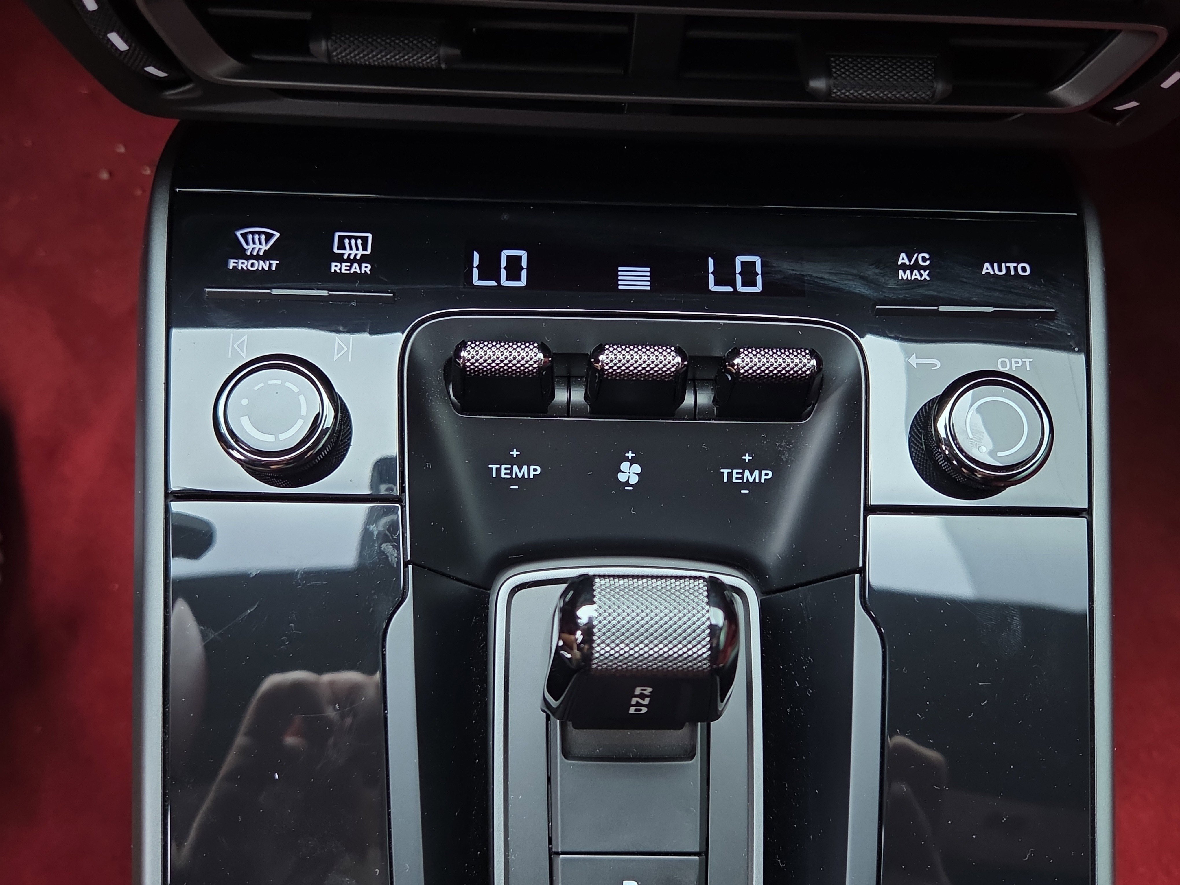 Certified 2024 Porsche 911 Carrera 4S image 23