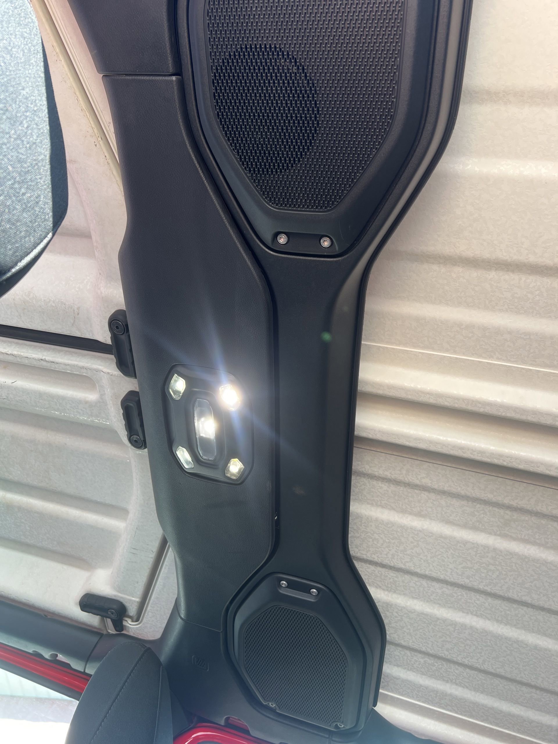 Used 2020 Jeep Gladiator Sport w/ Quick Order Package 24S AWD/4WD image 27