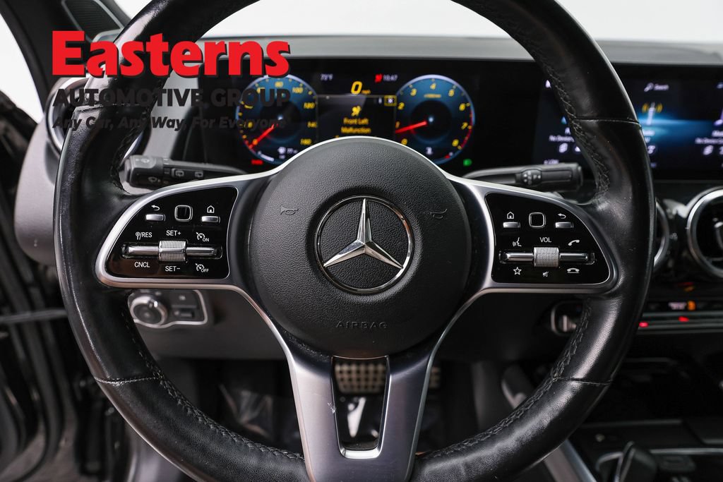 Used 2022 Mercedes-Benz GLB 250 4MATIC w/ AMG Line image 10