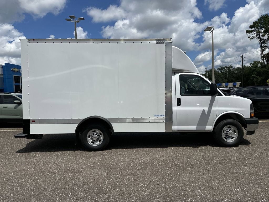 New 2025 Chevrolet Express 3500 w/ Power Convenience Package image 16