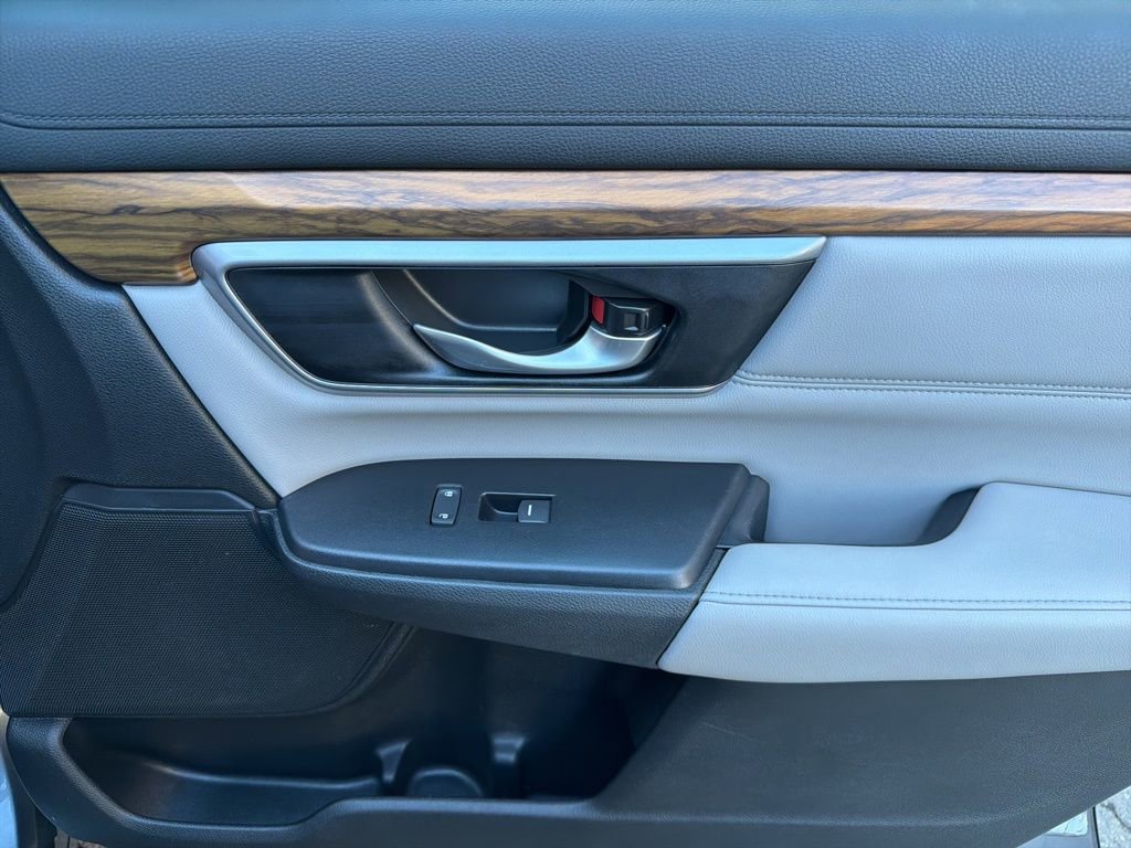 Used 2017 Honda CR-V Touring image 26