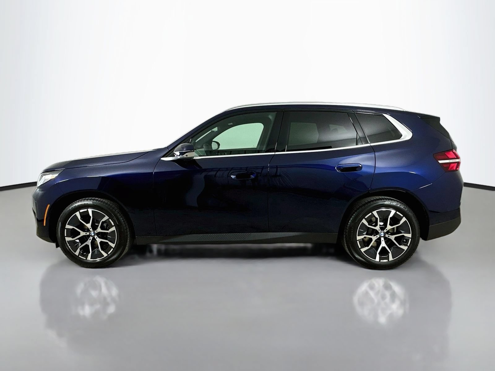 New 2026 BMW X3 xDrive30i w/ Premium Package AWD/4WD image 8