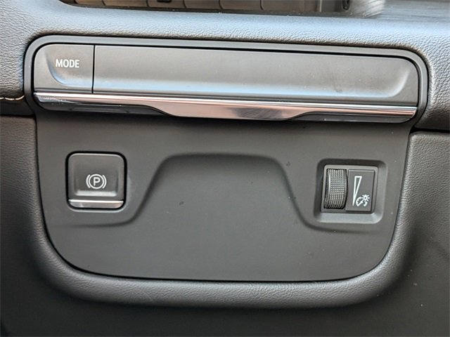 Used 2021 Cadillac Escalade Luxury image 27