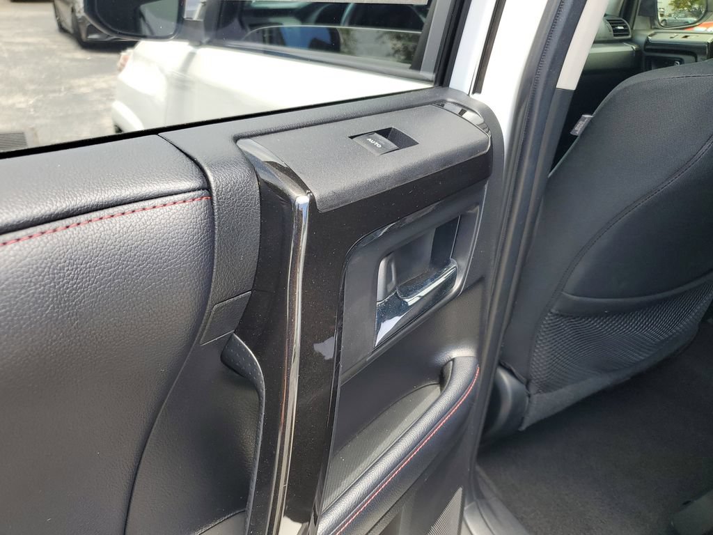 Used 2019 Toyota 4Runner TRD Off-Road AWD/4WD image 13