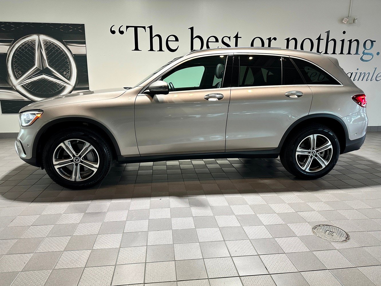 Used 2020 Mercedes-Benz GLC 300 4MATIC image 7