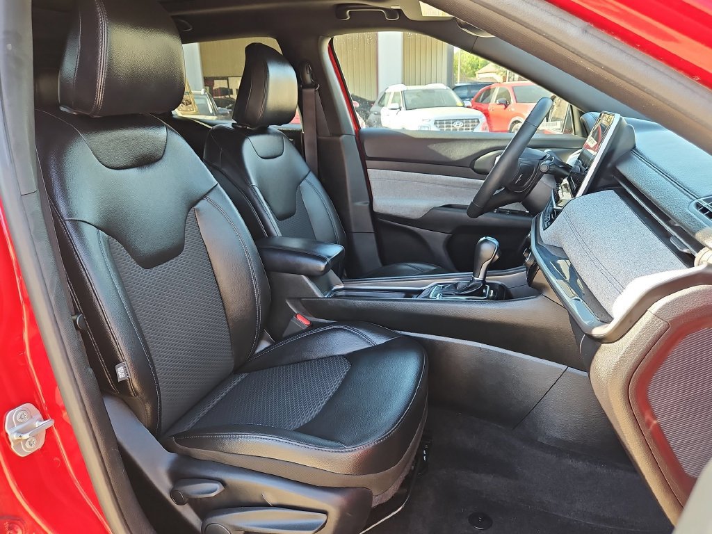Used 2025 Jeep Compass Latitude w/ Sun & Sound Group AWD/4WD image 31