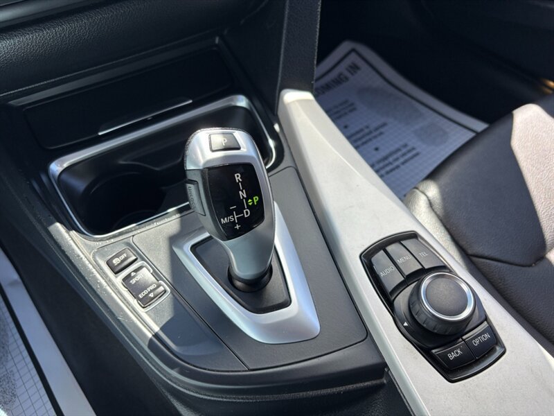 Used 2014 BMW 320i Sedan RWD image 20