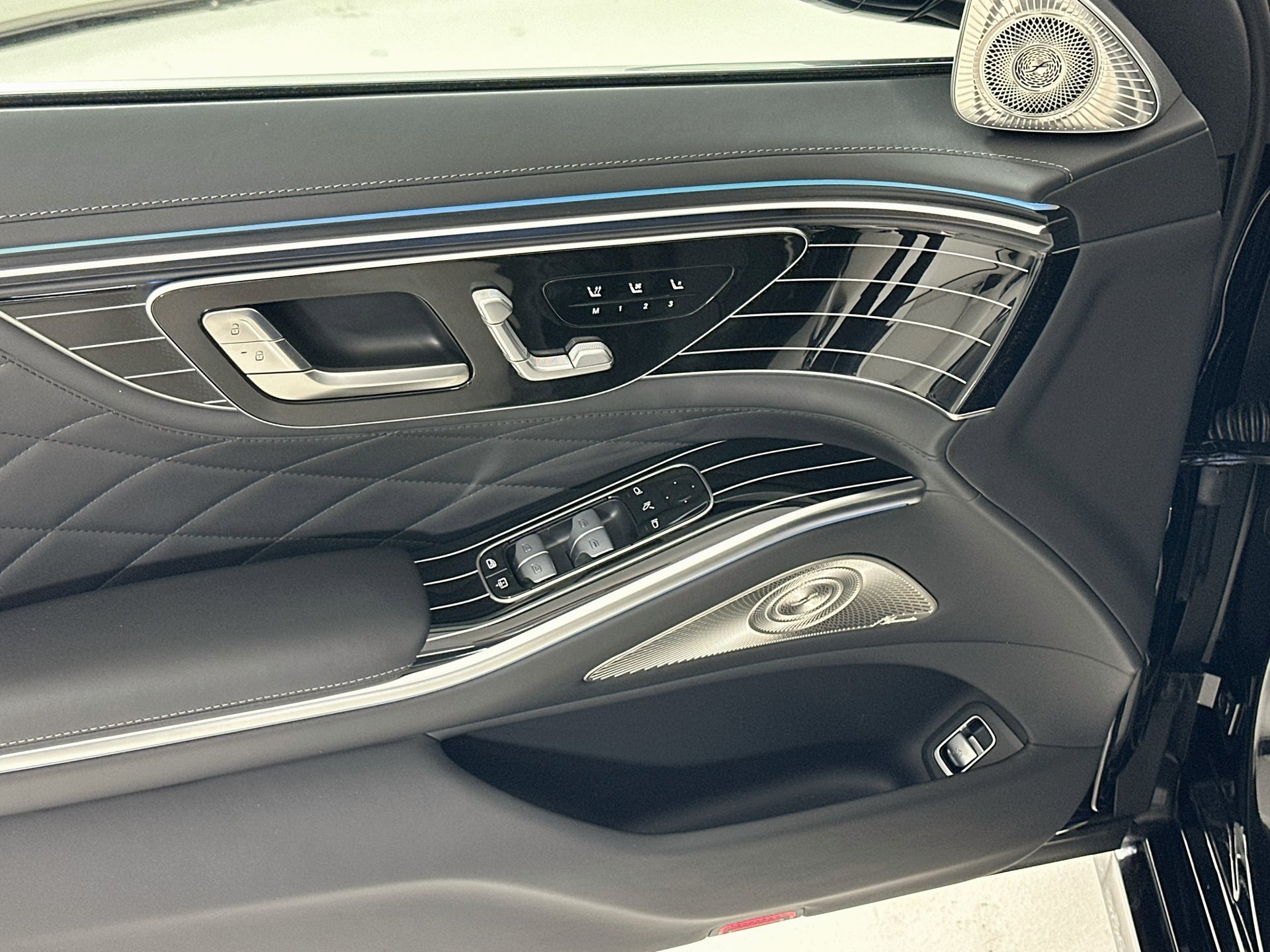 New 2027 Mercedes-Benz S 580 4MATIC Sedan image 19