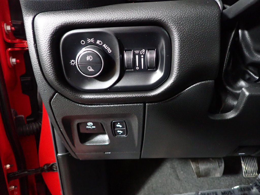 Used 2023 RAM 1500 Laramie AWD/4WD image 24