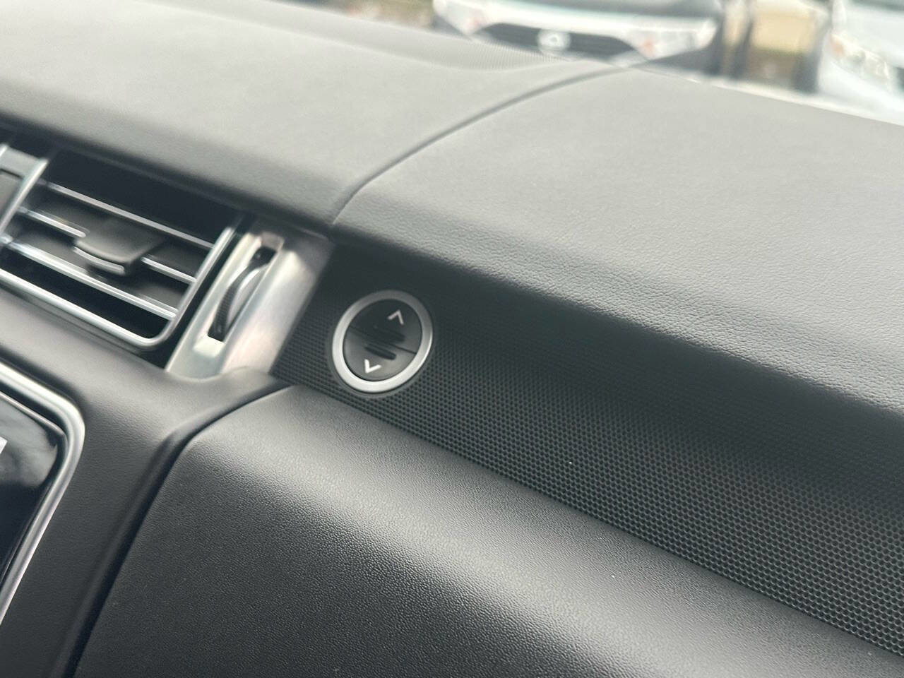 Used 2021 Land Rover Range Rover P525 Westminster Edition image 17