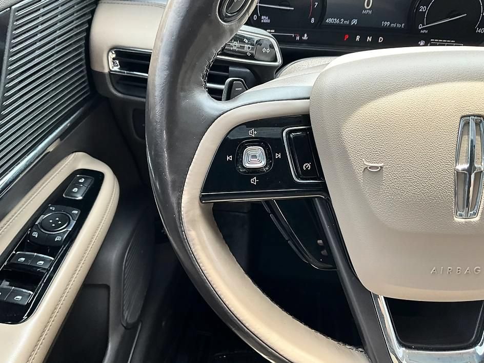 Used 2020 Lincoln Corsair AWD w/ Premium Package image 29