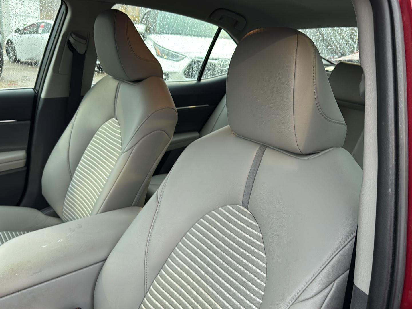 Used 2018 Toyota Camry SE w/ Convenience Package image 25