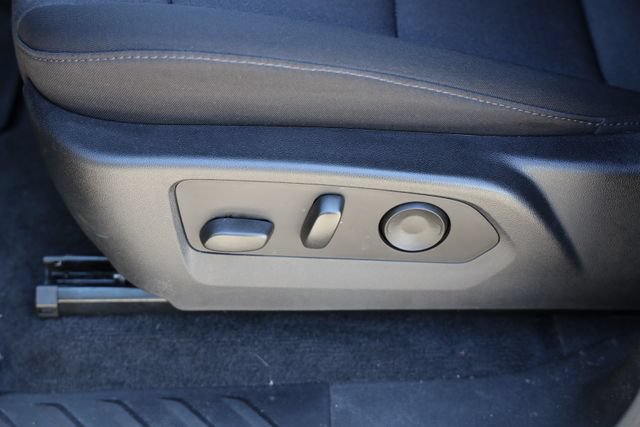 Used 2023 Chevrolet Colorado Trail Boss w/ Technology Package AWD/4WD image 21