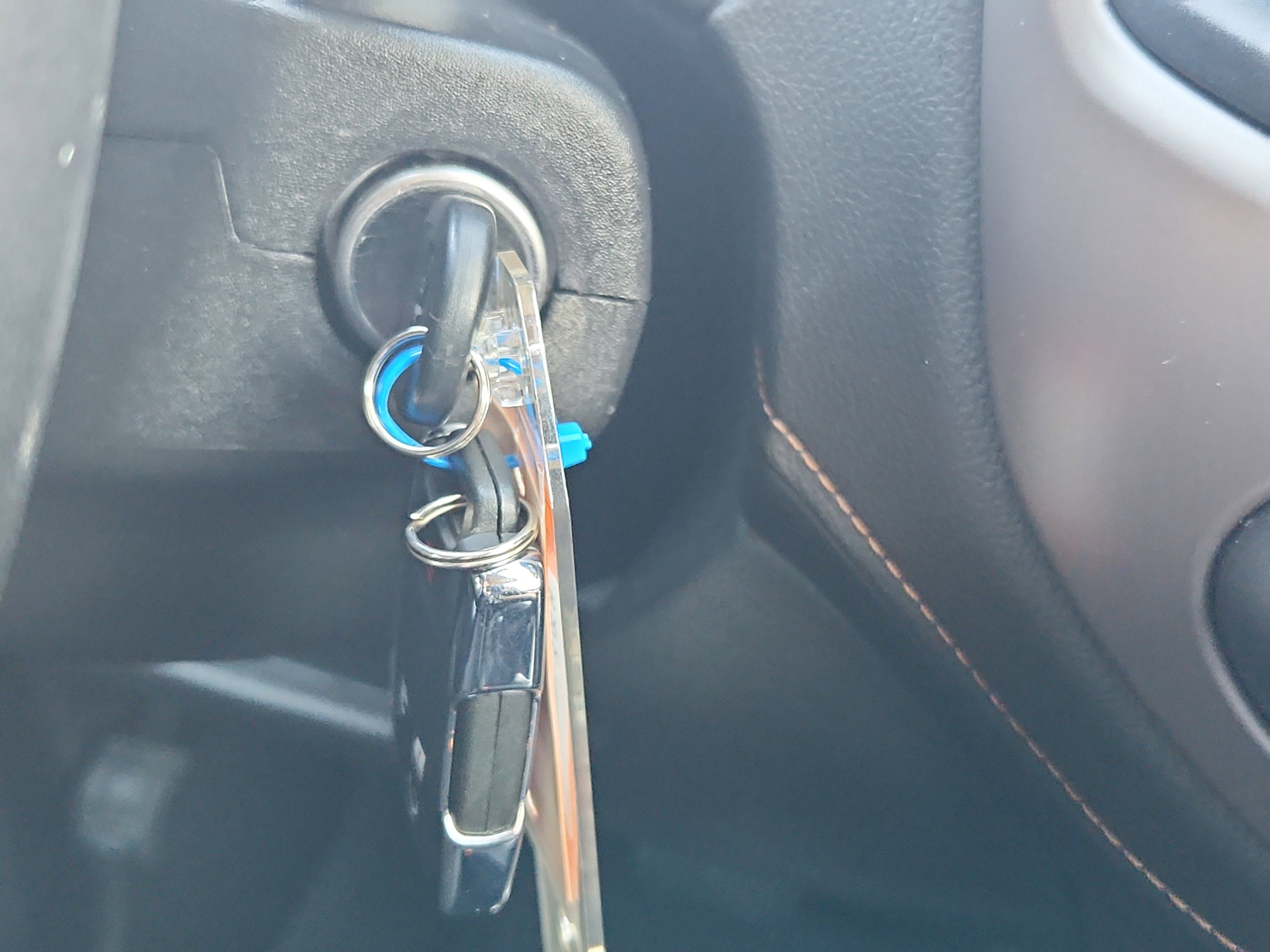 Used 2022 GMC Canyon AT4 image 15