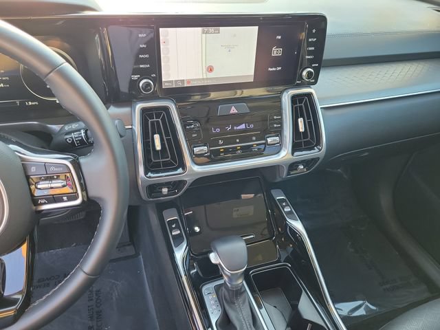 Used 2023 Kia Sorento SX FWD image 23