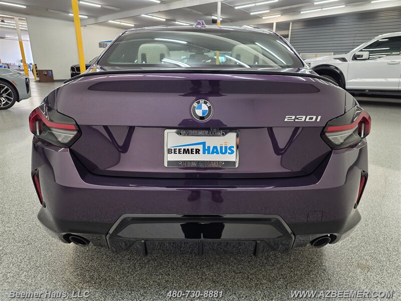 Used 2024 BMW 230i Coupe w/ Premium Package RWD image 8